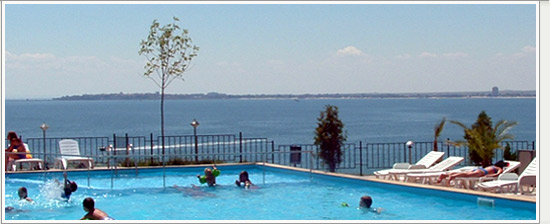 View Of The Pool, Bulgaria Apartment